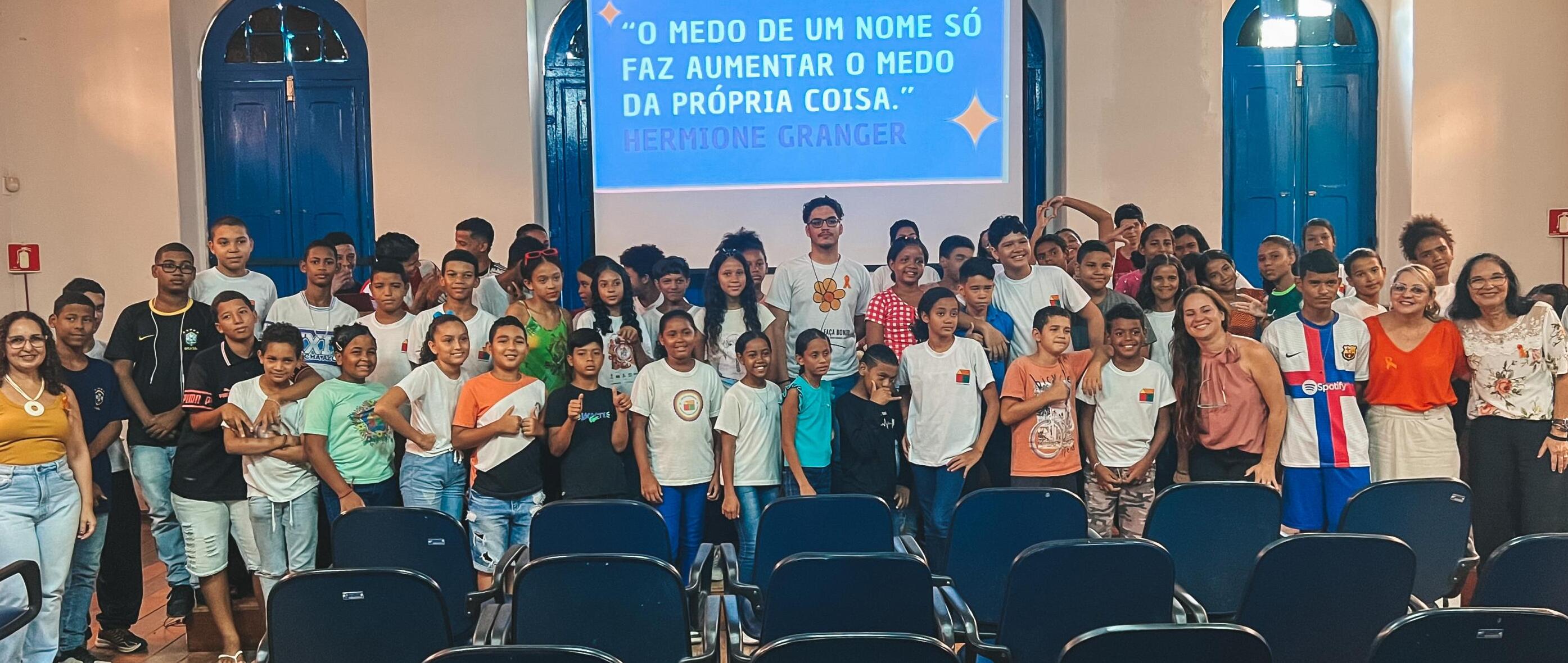 Ação reuniu crianças e adolescentes pra falar sobre as várias faces de abusos sexuais e como prevení-los   Foto: Ascom  Seades